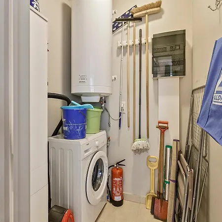 Διαμέρισμα In Near The Marina *