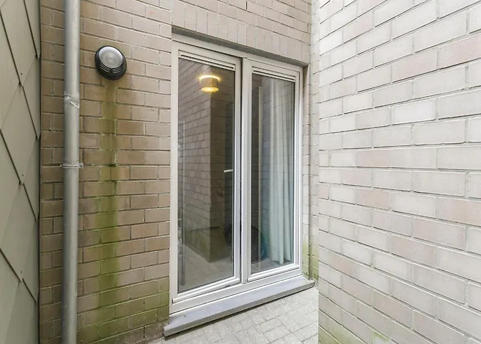 In Near The Marina 블랑켄베르크